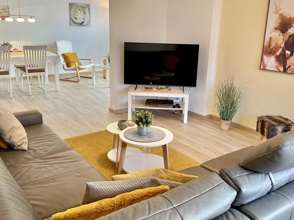 Holiday Apartment Sonnennest Braunau Bagian luar foto